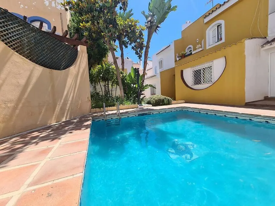 Townhouse In Marbella - Walking Distance To Puerto Banus Villa