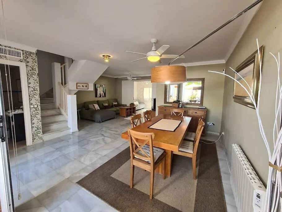 Townhouse In Marbella - Walking Distance To Puerto Banus Villa